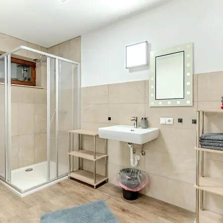 Plattner By Interhome Lägenhet Oetz